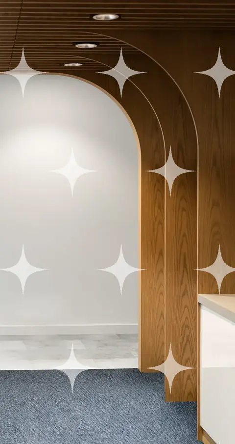 Arched Opening in Oak Joinery