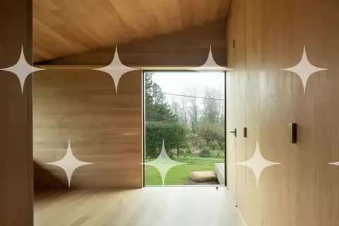 Oak Room with Landscape Window
