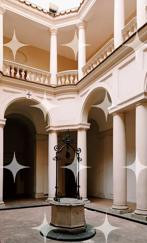 Cloister Court with Wellhead